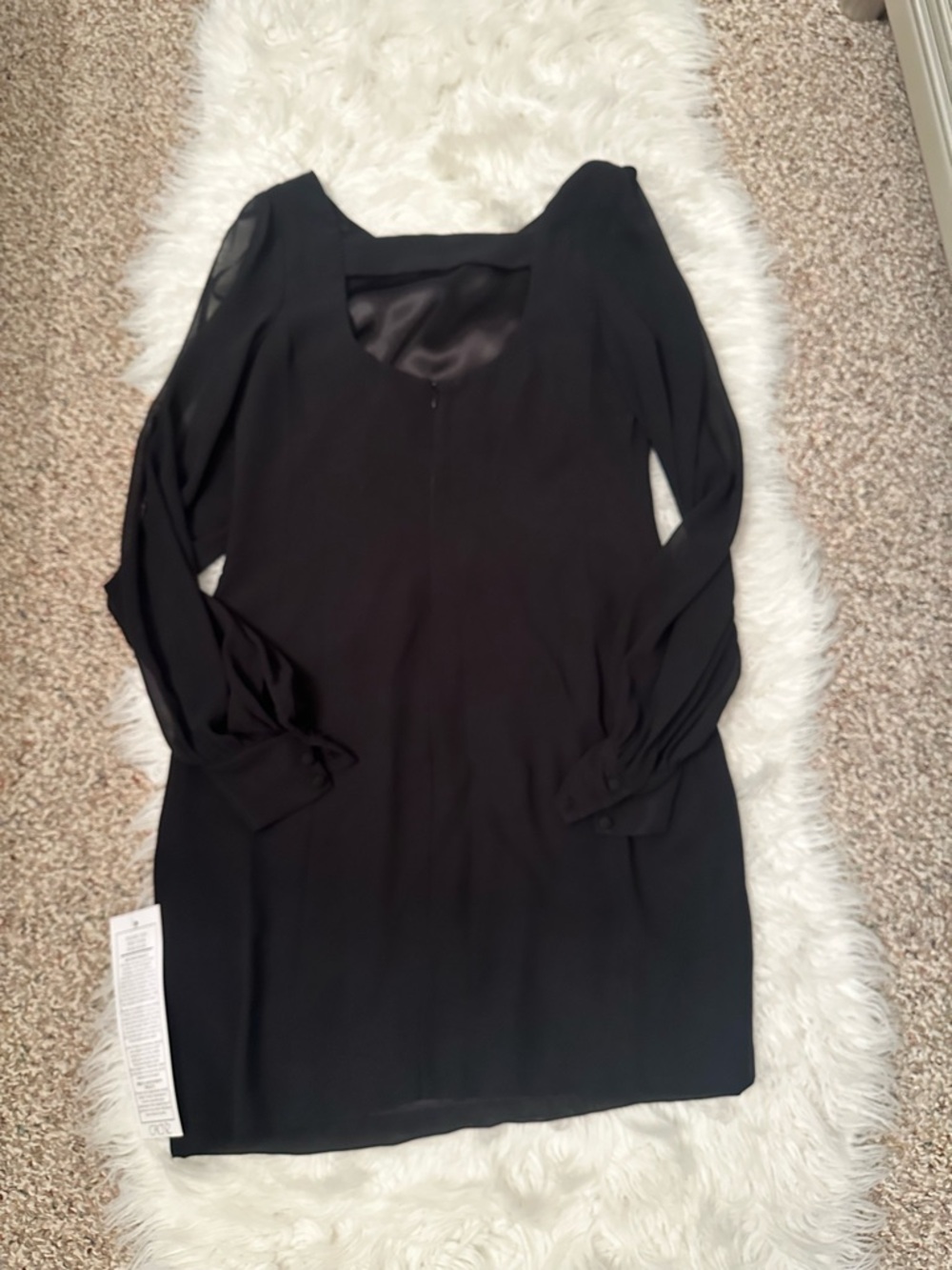 Beautiful Cache Dress - Picture 4 of 5